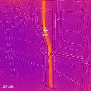 Infrared thermographic image of a conduit taken by Building Mavens