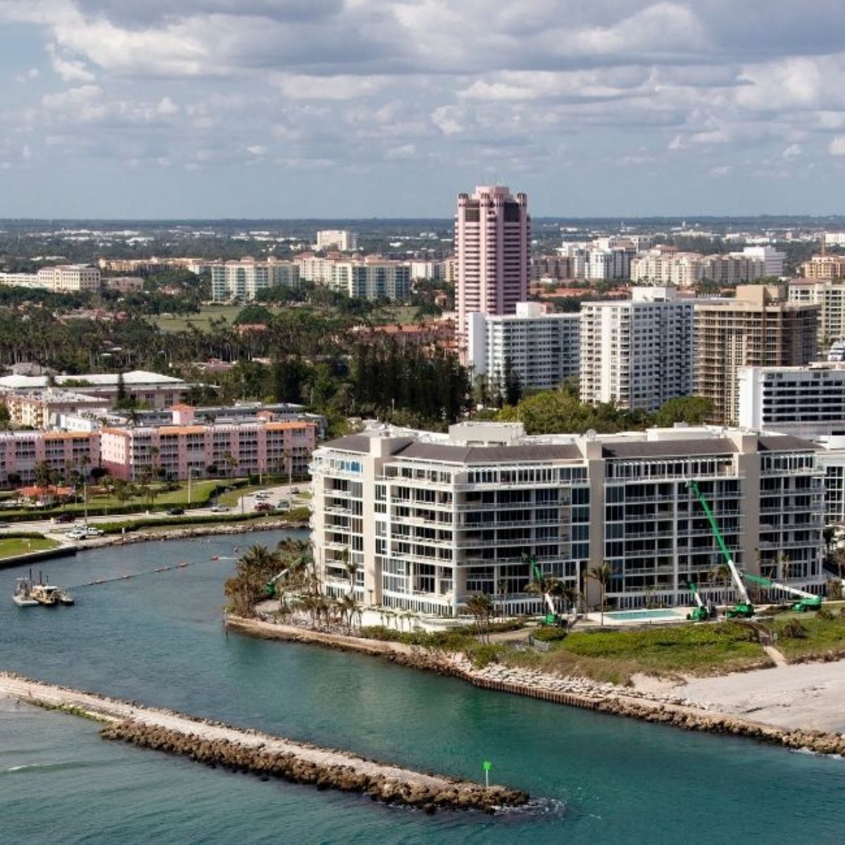 Aerial view of a condominium in Boca Raton, FL